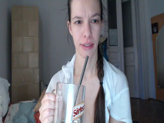 Live sex webcam photo for PetitePinkie #258965252