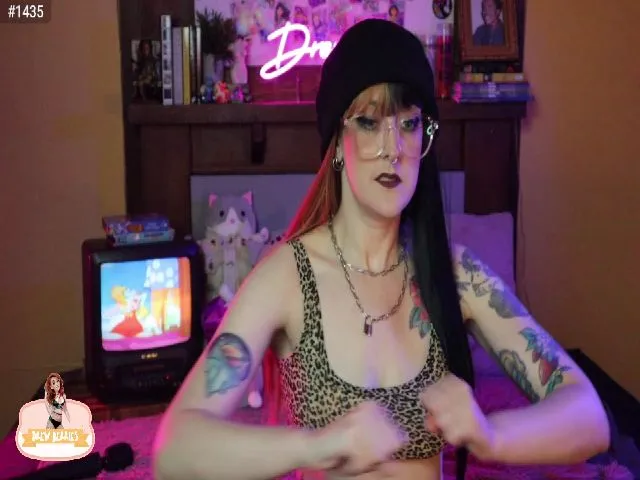 Live sex webcam photo for DrewBerries #261058995