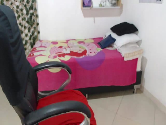 Live sex webcam photo for Abba_smith #259195556