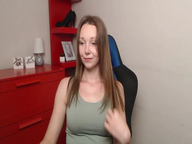 Live sex webcam photo for Little_ZOE #255560923