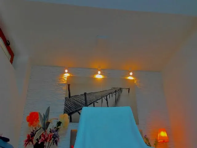 Live sex webcam photo for Blond3B #261263136