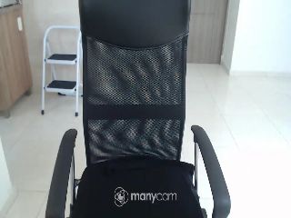 Live sex webcam photo for Lilleeychriis #252262184