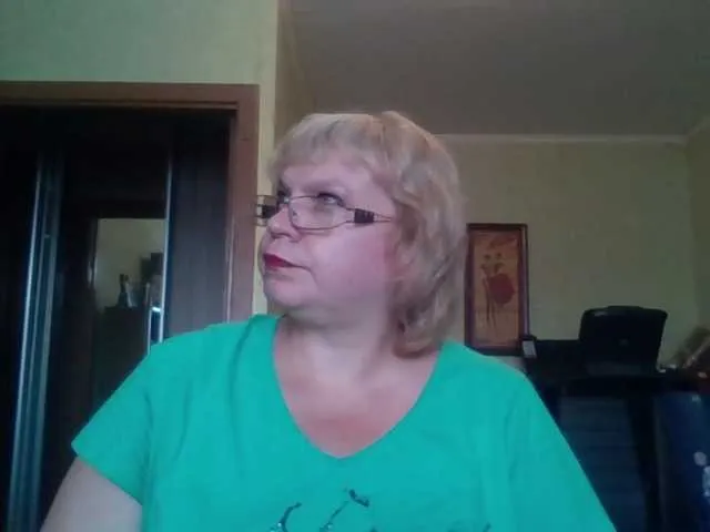 Live sex webcam photo for LOLA88888 #264256871