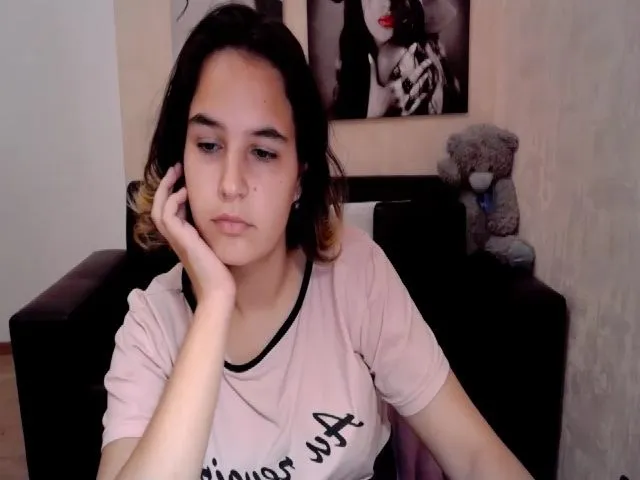 Live sex webcam photo for Erin_Holmes #256889961