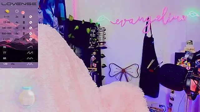 Live sex webcam photo for Rainbowdoll #244911991