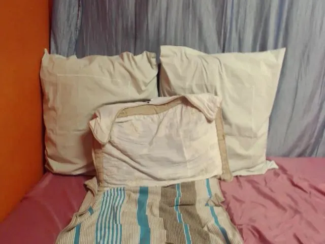 Live sex webcam photo for Sweetnozie #252487361