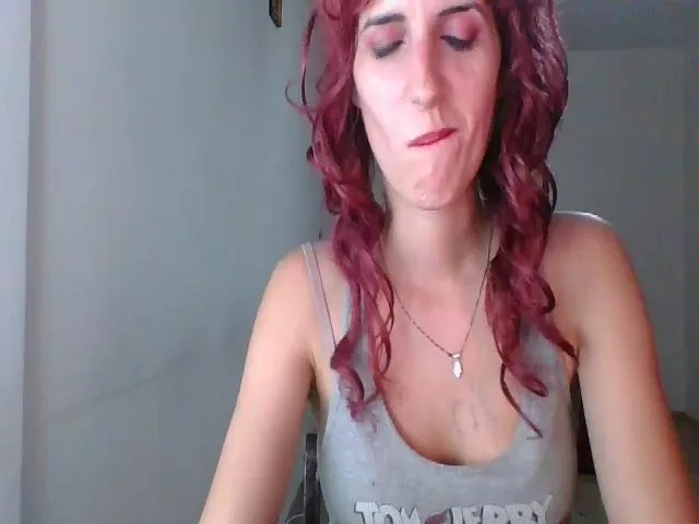 Live sex webcam photo for Essperanzza #260267154