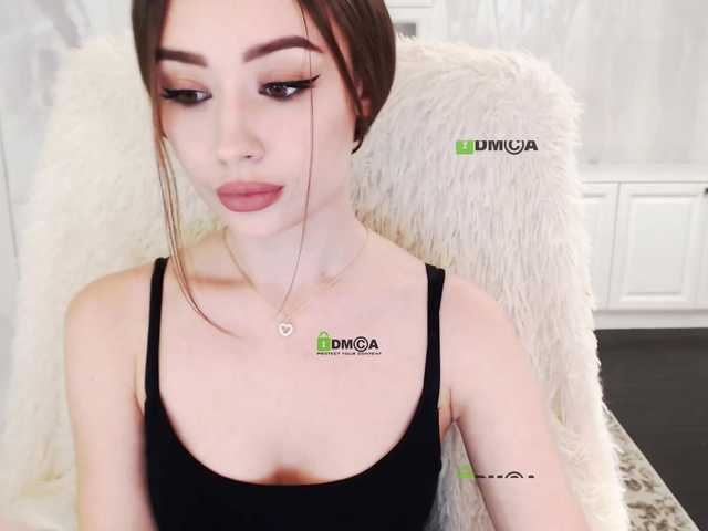 Live sex webcam photo for AnnaDaisy1 #246005246