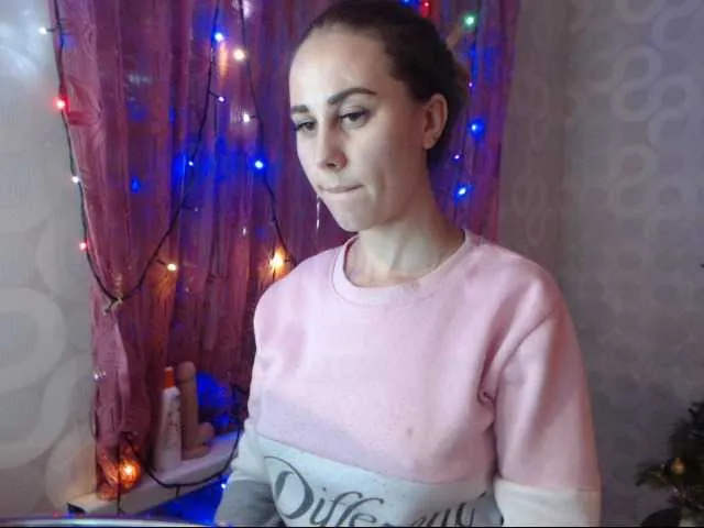 Live sex webcam photo for LexieLexuss #240998312