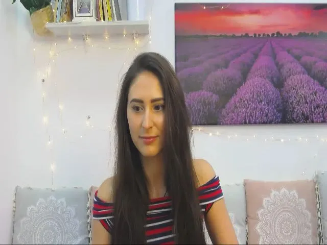 Live sex webcam photo for MaraW #253782193