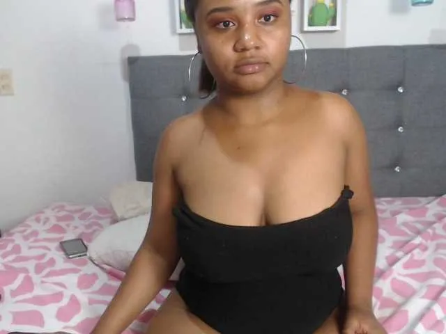 Live sex webcam photo for cristal-ebony #245804854