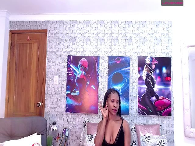 Live sex webcam photo for Hannabanks #265131581