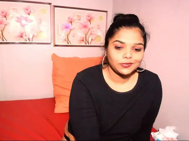 Live sex webcam photo for Indiankimmy #264185399