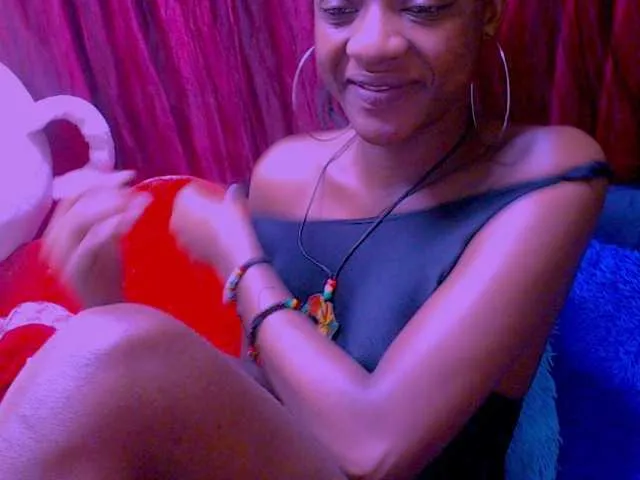 Live sex webcam photo for JahFoxy #242475042