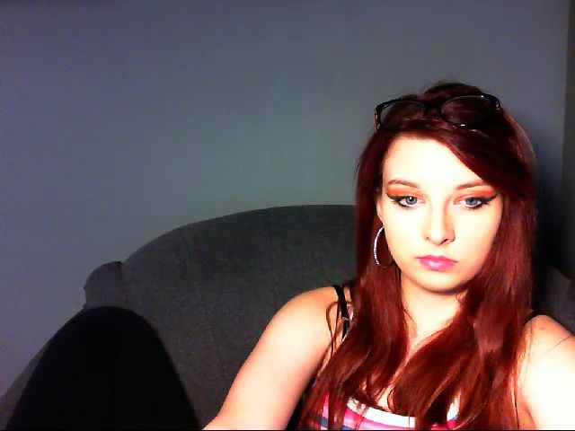 Live sex webcam photo for VirginLuna18 #263808226