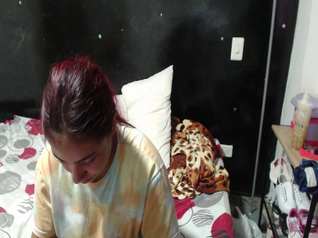 Live sex webcam photo for GiaElliot #253914104