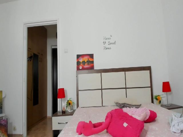 Live sex webcam photo for Meriemm #259999624