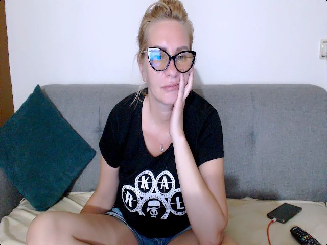 Live sex webcam photo for Stephycute #252280097