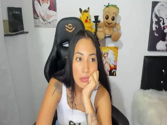 Live sex webcam photo for EvaInked #265304337