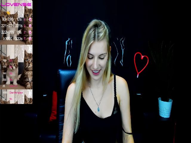 Live sex webcam photo for LiliManchest #263815227