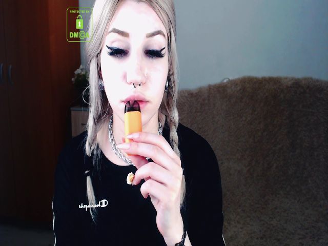 Live sex webcam photo for Alison_Moonli #252314933