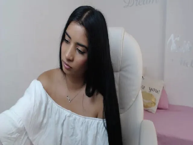 Live sex webcam photo for Hanna_milano #252850107