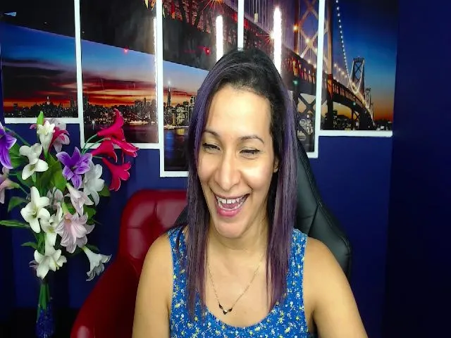 Live sex webcam photo for Infernalsexx #264075810