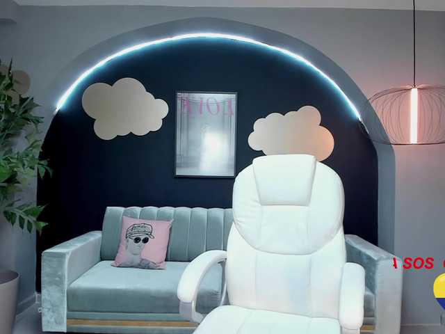 Live sex webcam photo for EllieMitchell #287929253