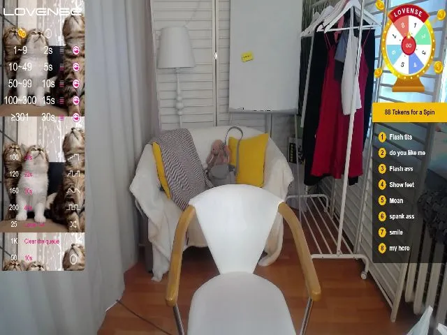 Live sex webcam photo for StayWild21 #255660840