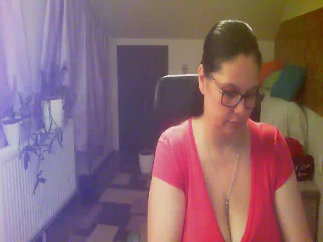 Live sex webcam photo for boosty4you #253907771