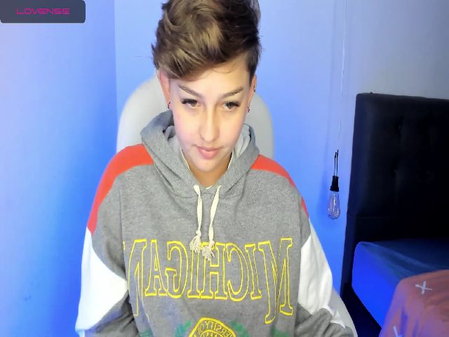 Live sex webcam photo for SalemJimenez #253354496