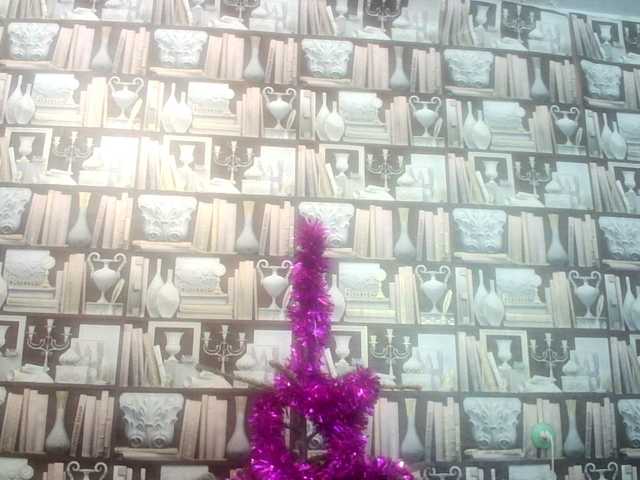 Live sex webcam photo for -Raven40- #241092774