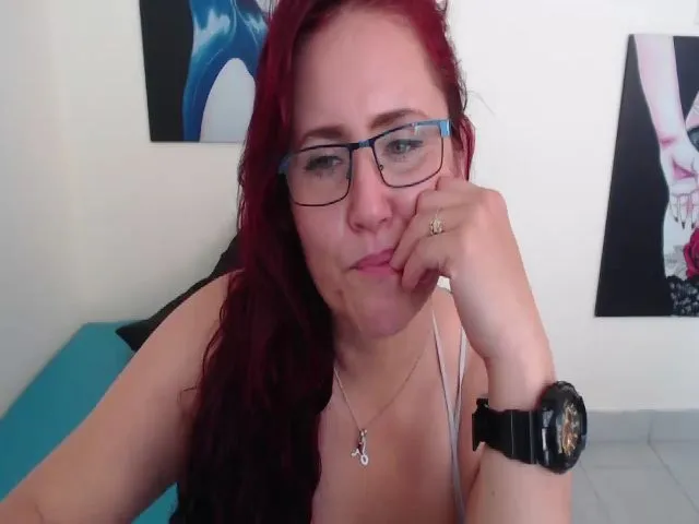 Live sex webcam photo for BeautyEyesXXX #255466454