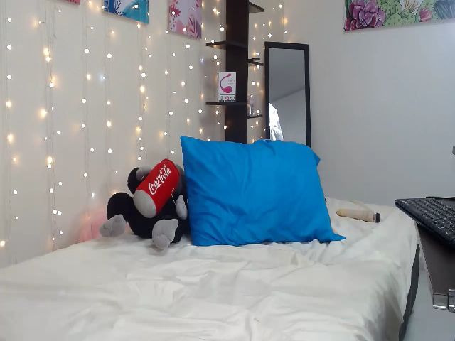 Live sex webcam photo for JOLIE_ABALO #264759814