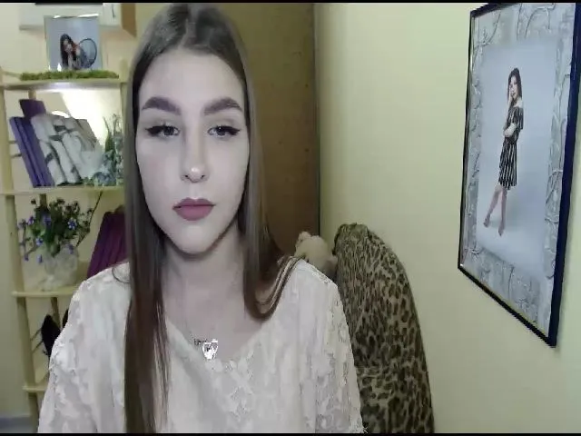 Live sex webcam photo for MagicGirl1 #258727704
