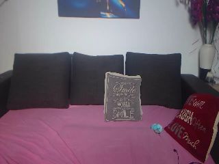 Live sex webcam photo for Loraynnex #251696478