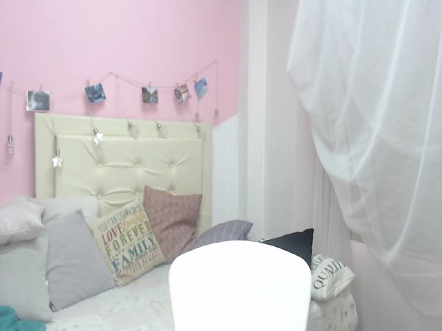 Live sex webcam photo for Pia_Smith_ #255428125