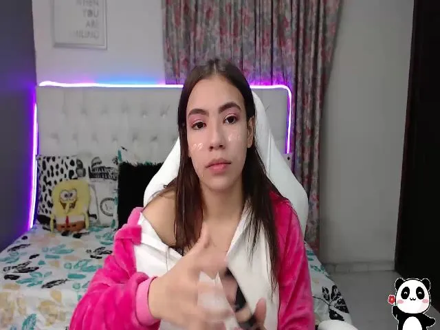 Live sex webcam photo for Madison555 #261285274