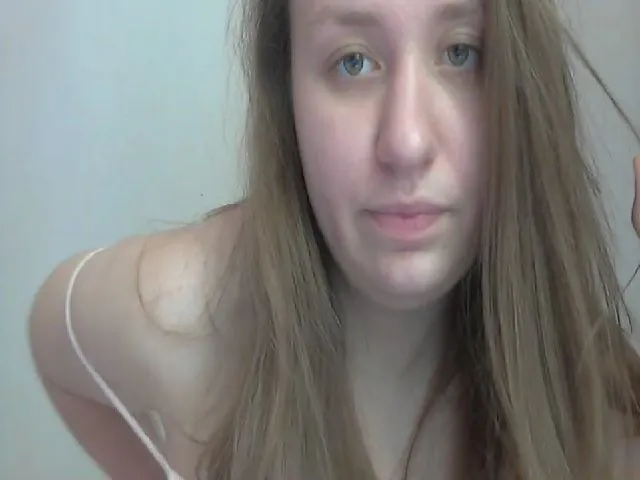 Live sex webcam photo for AndyHotrose #255264864