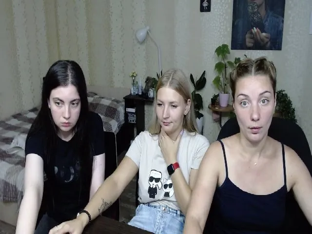 Live sex webcam photo for UrBlack_Kitty #261427924