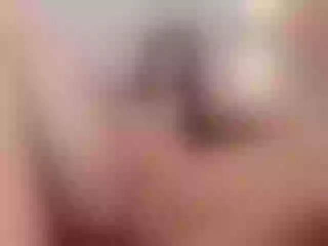 Live sex webcam photo for LittleSoffi #242057457