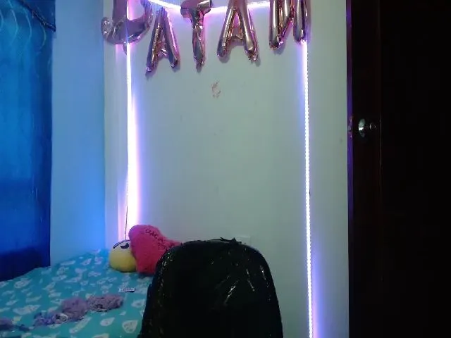 Live sex webcam photo for Hot_skinny_ #255356318