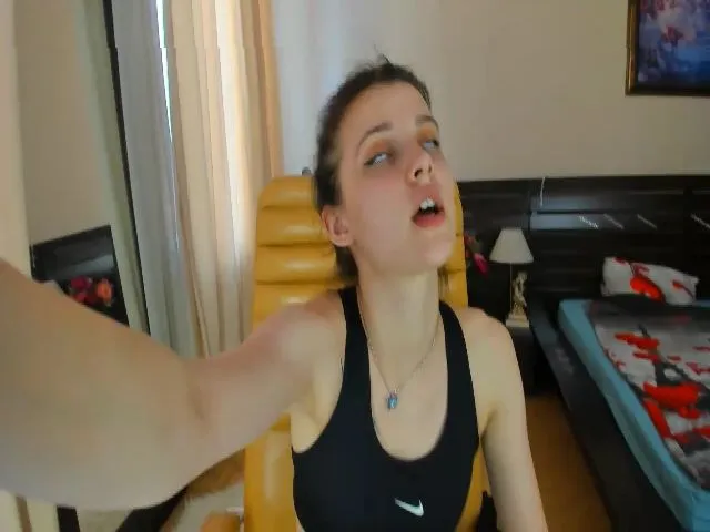 Live sex webcam photo for SoniNex #254102340