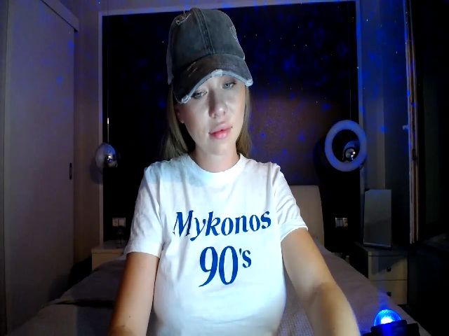 Live sex webcam photo for Linda_0nline #255726357