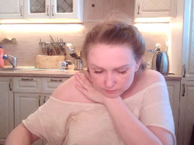 Live sex webcam photo for JaneGrey111 #252987609