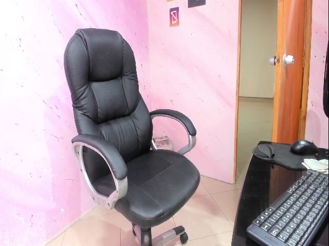 Live sex webcam photo for Marilyncruz__ #261539698