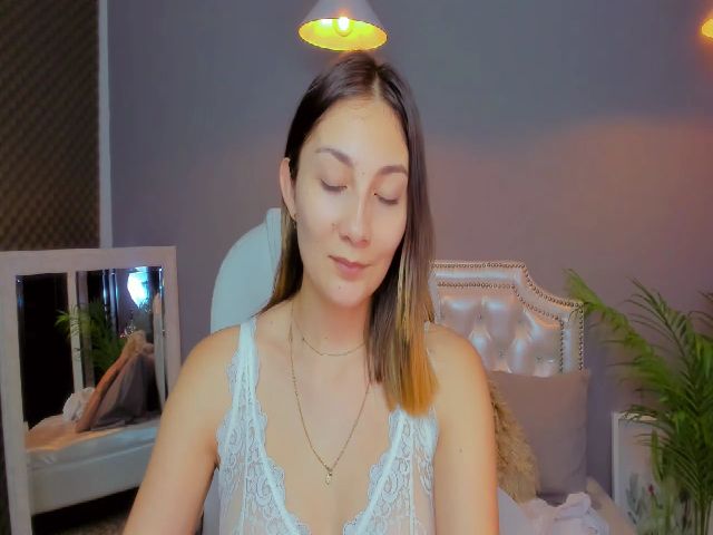 Live sex webcam photo for Emyconner #256716851