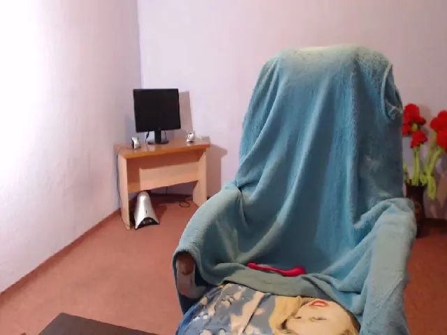 Live sex webcam photo for nice_boobs25 #262215085
