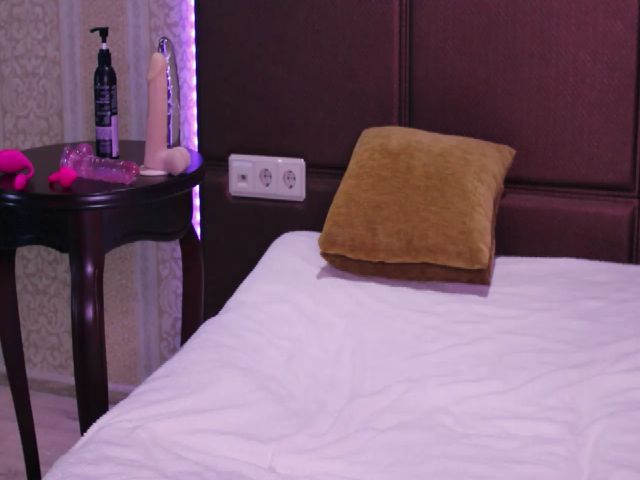 Live sex webcam photo for Eva_Roses #252772641