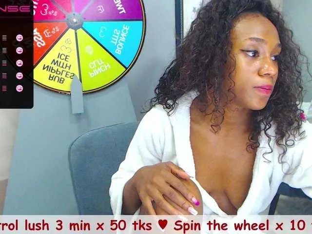 Live sex webcam photo for LilaFacchini #251952752